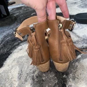 UGG Wedge sandals. Genuine leather.